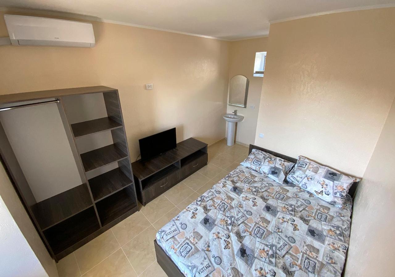 Hotel Катюша Морская Zatoka Esterno foto